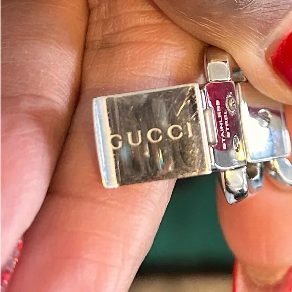 Women’s Gucci Black Dial Silver Chain Watch - Picture 6 of 10